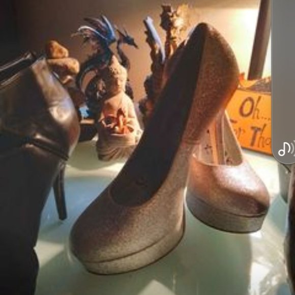 Bling silver heels - Picture 2 of 3